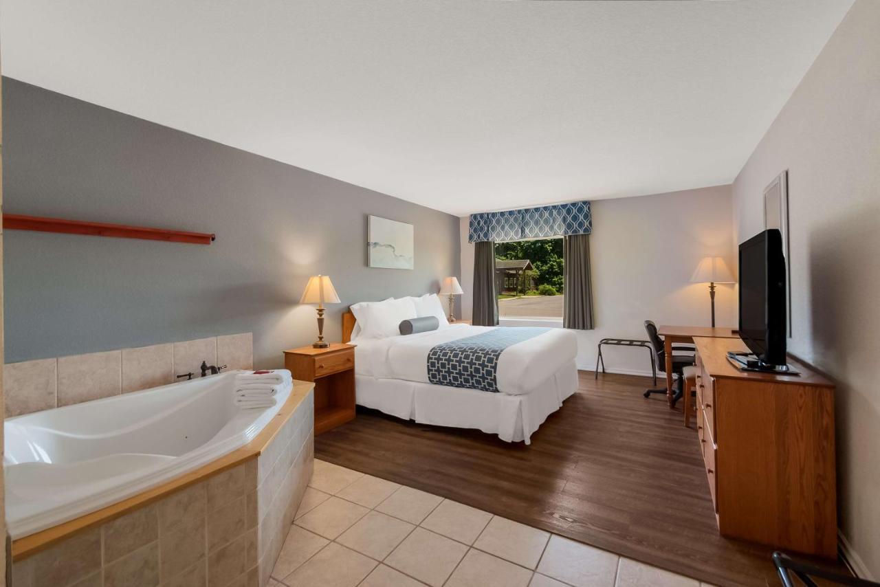 Surestay Plus Hotel By Best Western Berkeley Springs Ngoại thất bức ảnh